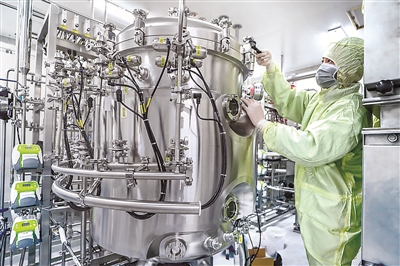 新冠疫苗研發(fā)的中國(guó)路徑 從國(guó)家戰(zhàn)略到日用品技術(shù)研發(fā)的啟示